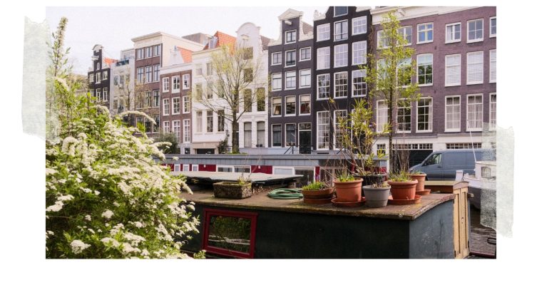 <h1>AMSTERDAM – Balade le long des célèbres canaux de la ville</h1>